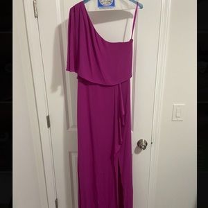 BCBG MAX ARIA ONE SHOULDER/OPEN SLIT FORMAL DRESS